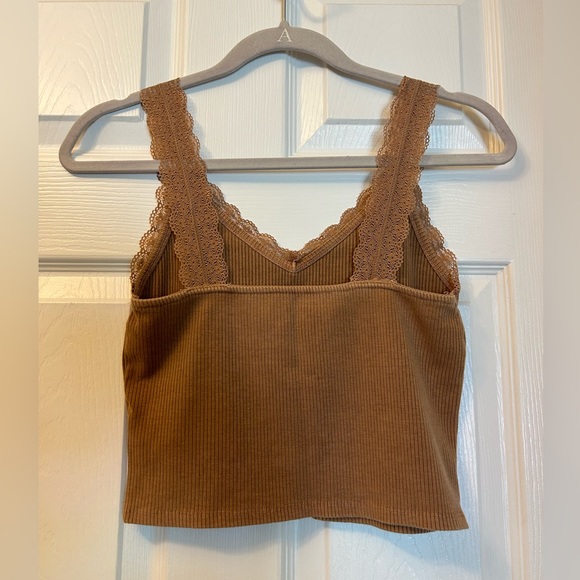 American Eagle Tan Ribbed Lace Trim V-Neck Cropped Tank Top - Picture 7 of 8